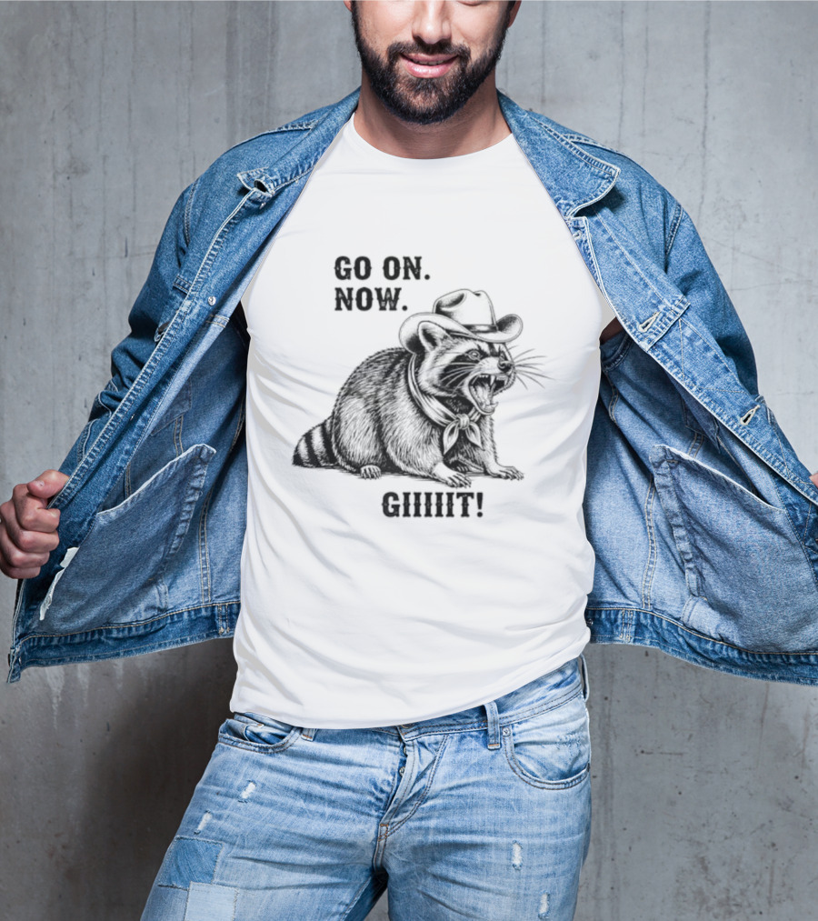 Vintage Cowboy Raccoon Go On Now Git Rustic Western Apparel T-Shirt