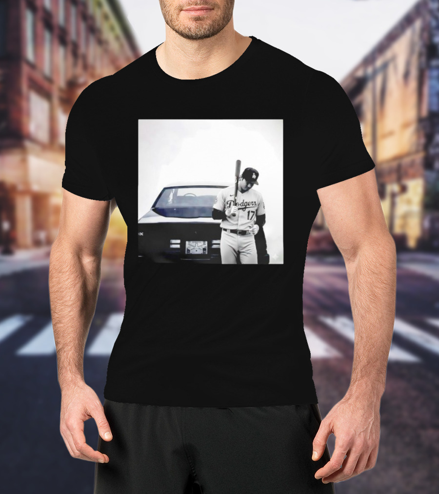 Shohei Ohtani Los Angeles Dodgers Baseball Pose Vintage Car Scene T-Shirt