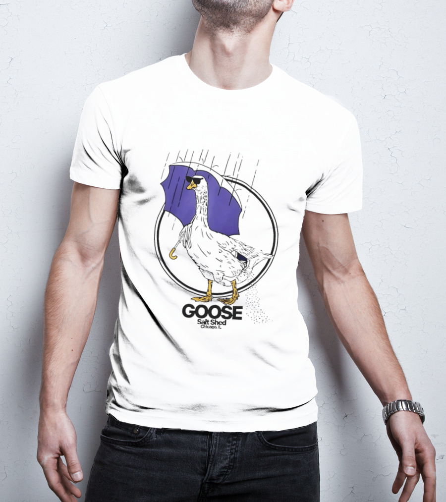Goose Salt Shed Chicago IL Purple Umbrella Rain T-Shirt