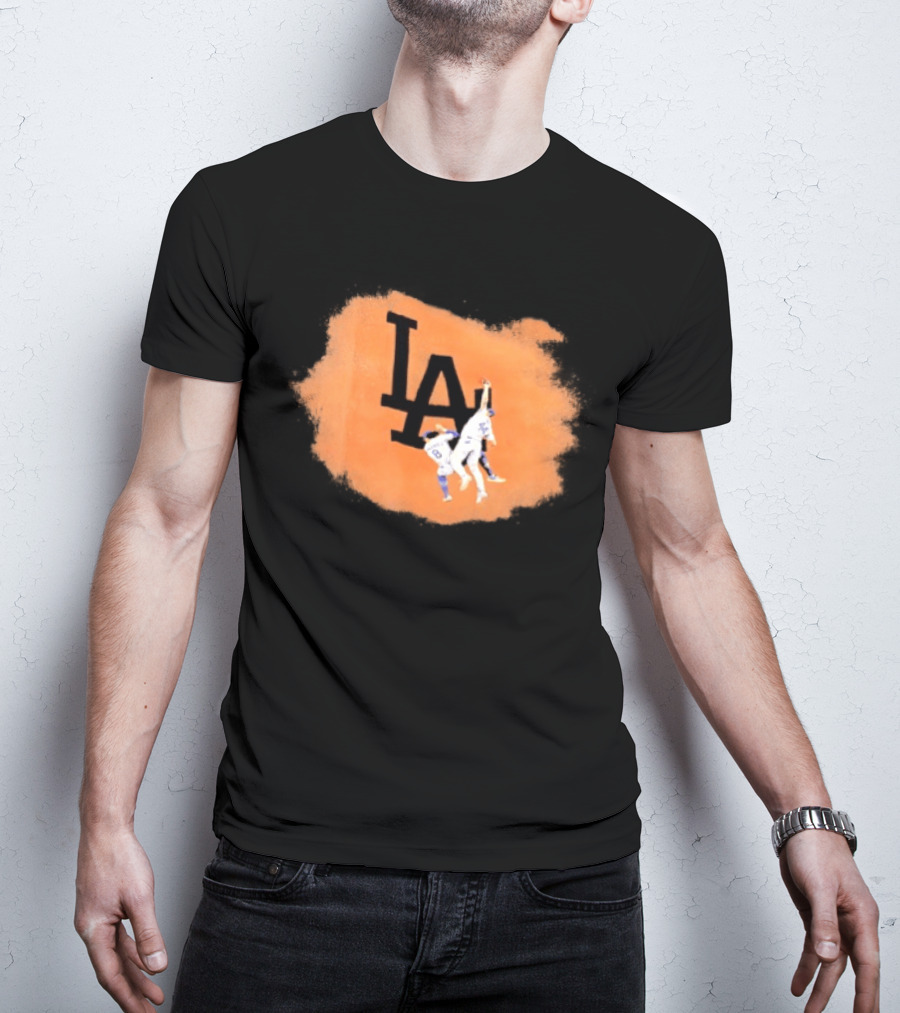 Los Angeles Dodgers Kike Hernandez Manny Machado Highlight Catch T-Shirt