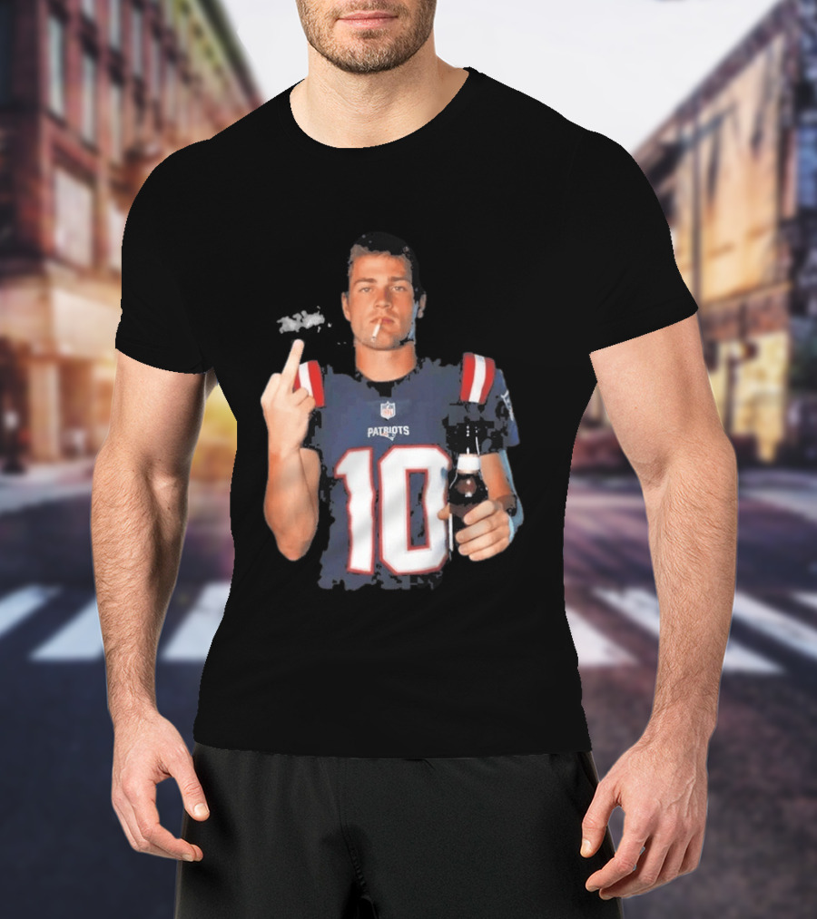 Patriots Number 10 Middle Finger Gesture Smoking Beer T-Shirt