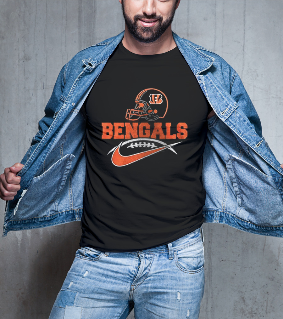 Cincinnati Bengals B Helmet BENGALS Nike Stylized T-Shirt