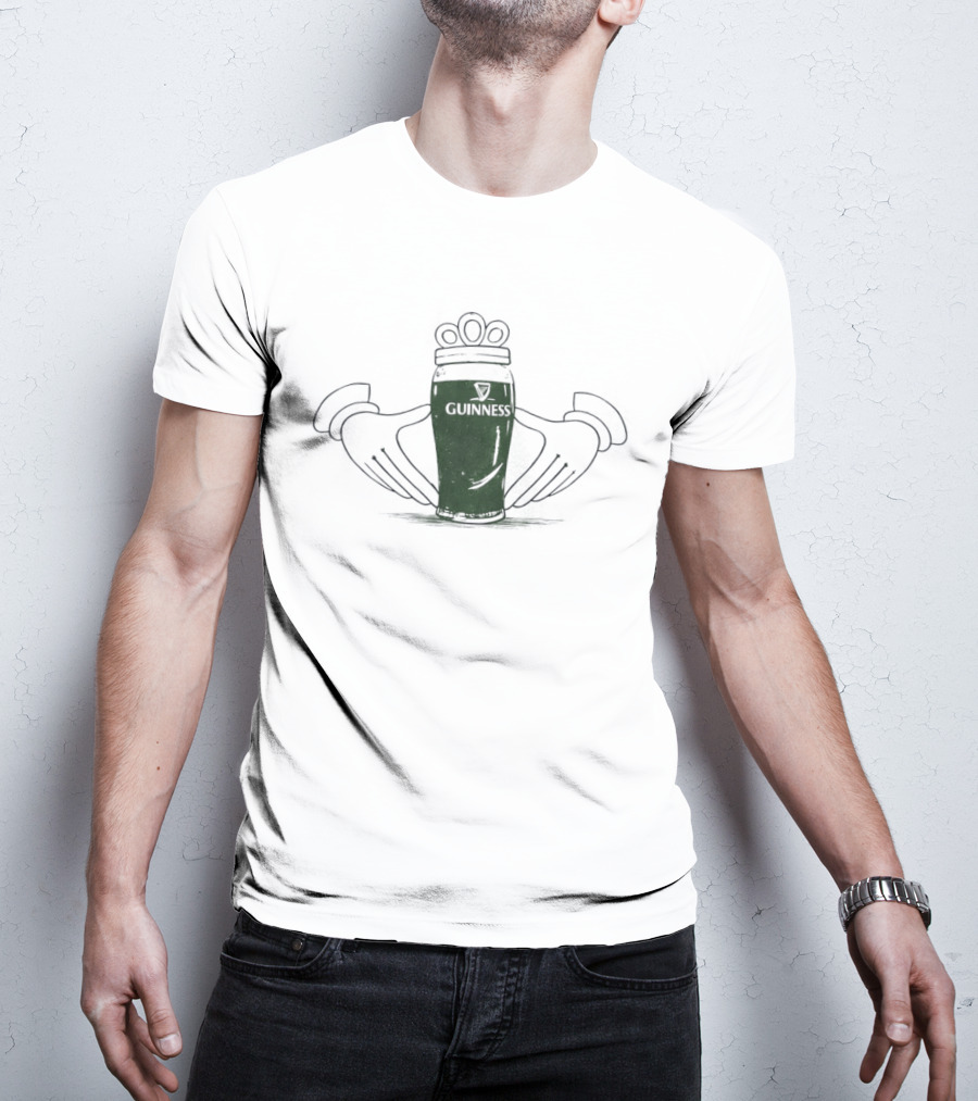 St Patricks Day Claddagh Guinness Pint T-Shirt