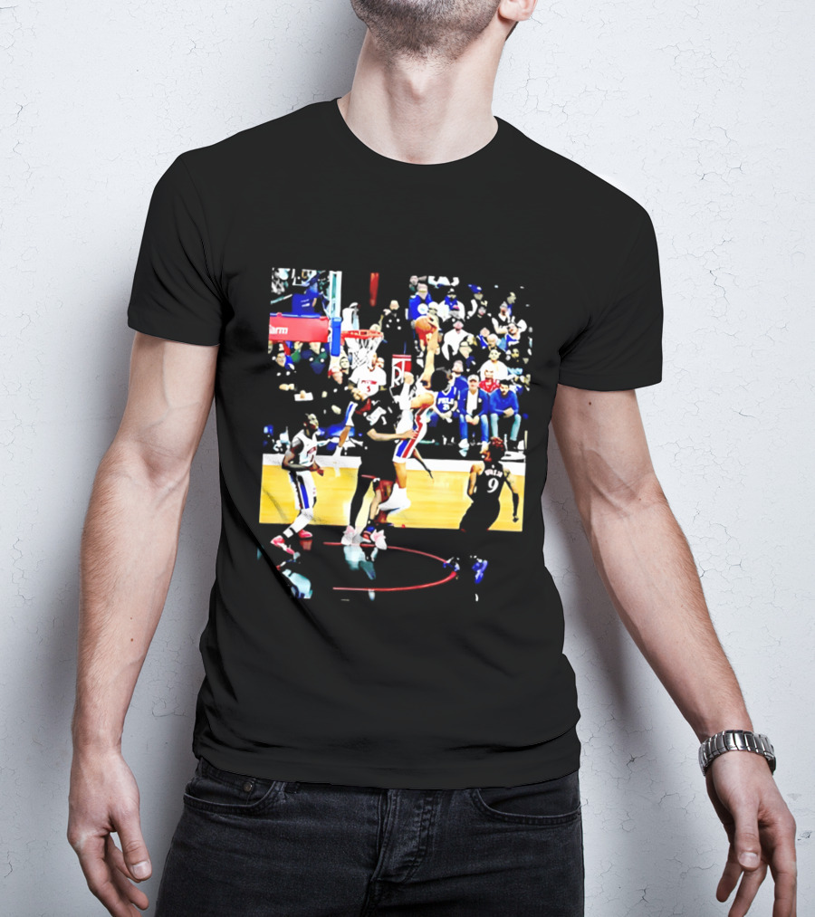 Cade Cunningham Dunking Over Drummond Basketball Game Action Scene T-Shirt