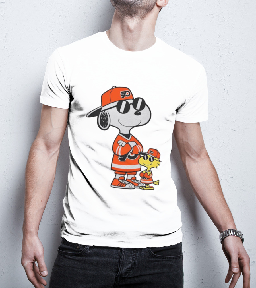 Snoopy Woodstock Philadelphia Flyers NHL Hockey Sunglasses T-Shirt