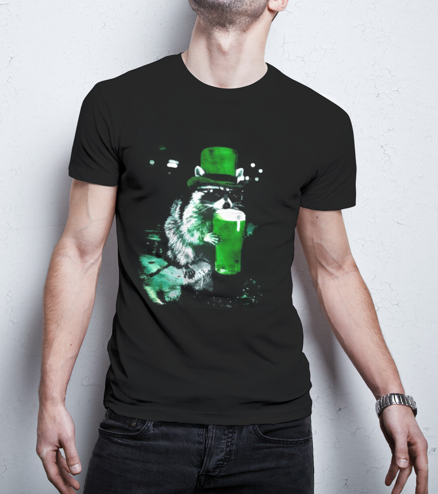 Drunk Irish Raccoon With Green Beer St Patricks Day 2026 T-Shirt