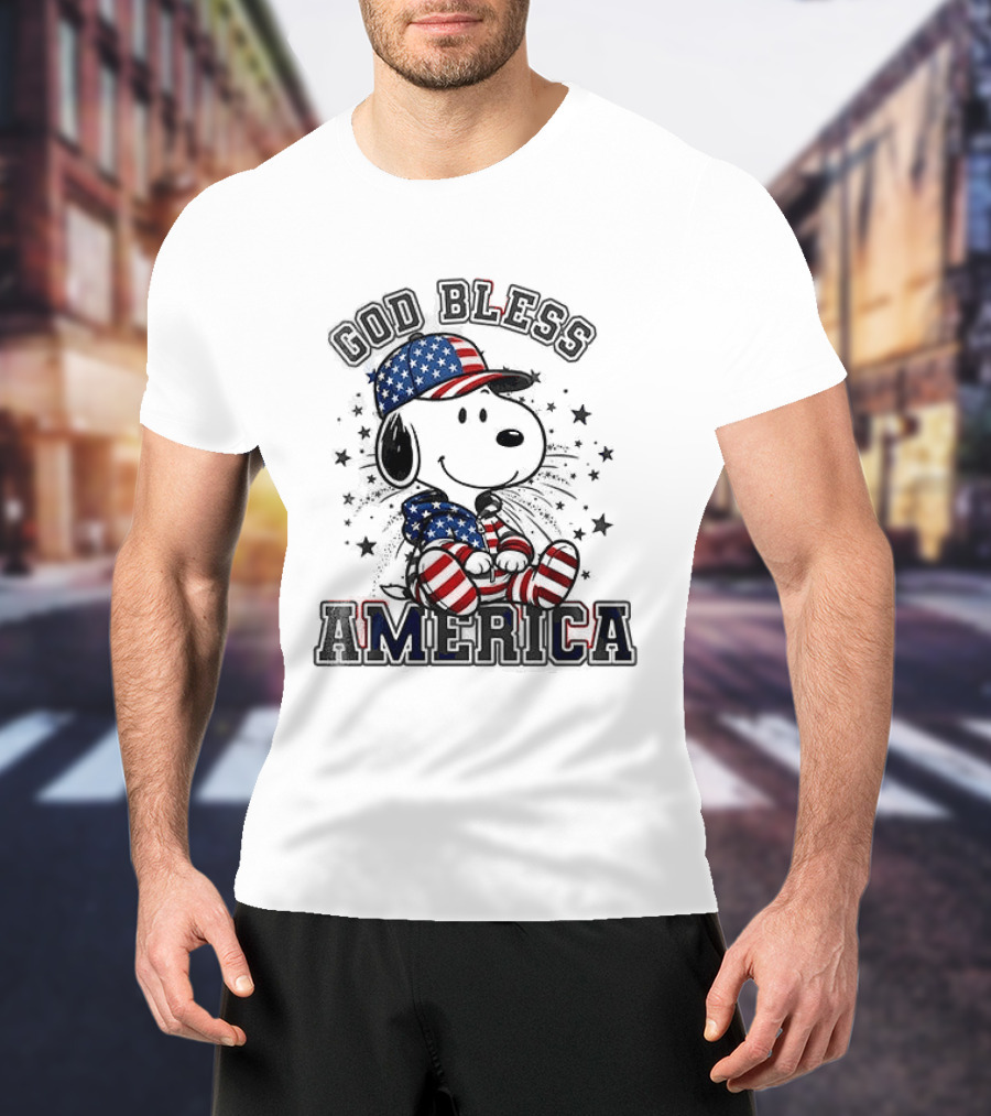 Peanuts Snoopy God Bless America Stars And Stripes T-Shirt