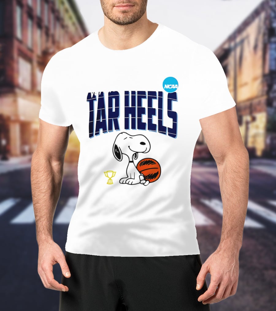 North Carolina Tar Heels Snoopy Basketball NCAA March Madness 2026 T-Shirt