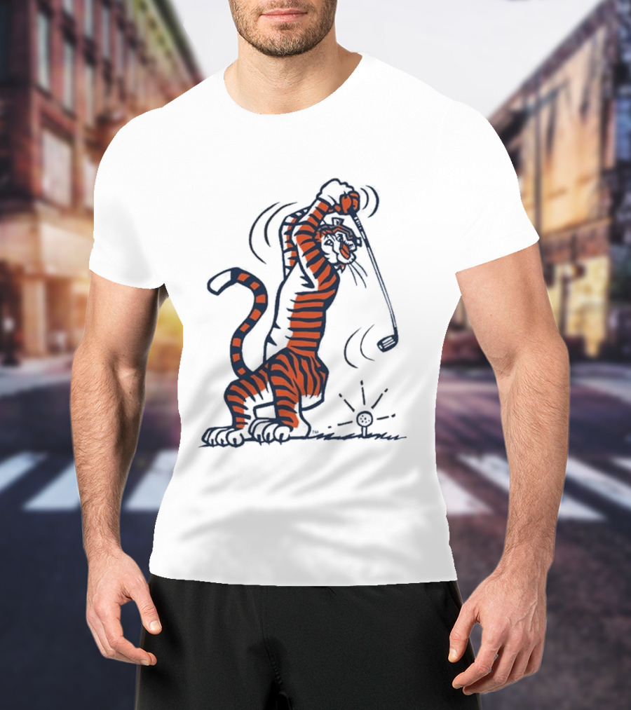 Auburn Tiger Swinging Golf Club Men's T-Shirt