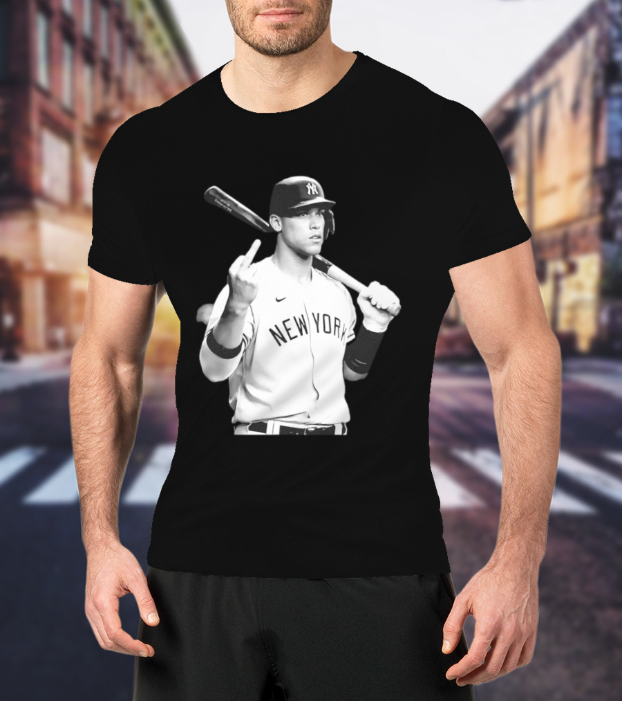 New York Yankees Aaron Judge Baseball Gesture T-Shirt