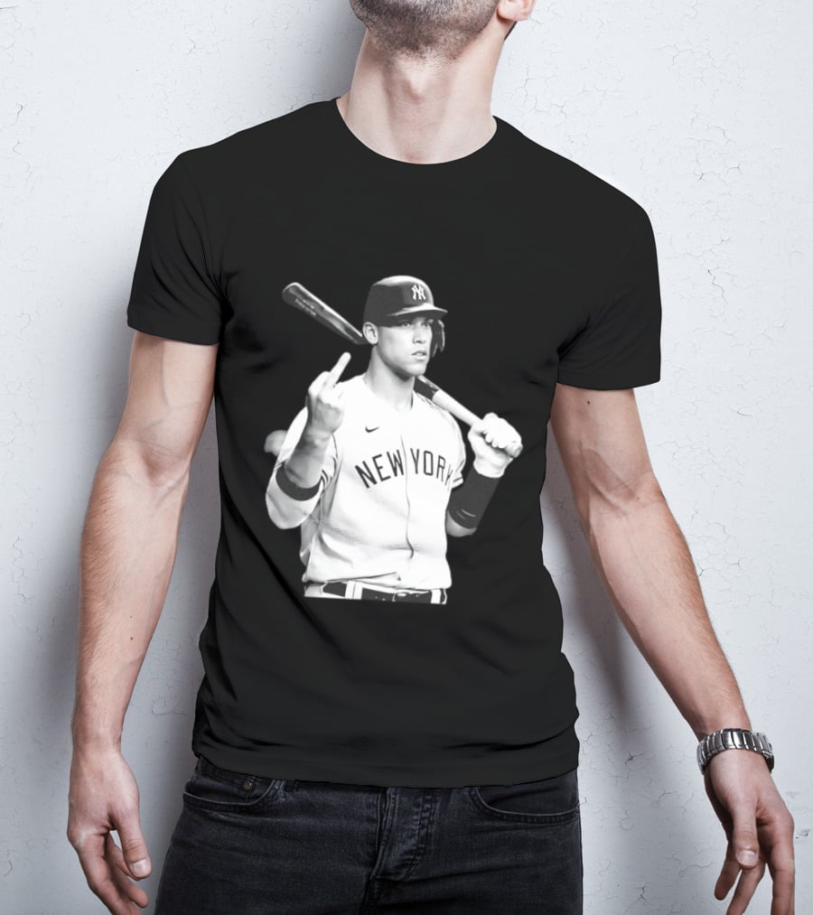 New York Yankees Aaron Judge Baseball Gesture T-Shirt