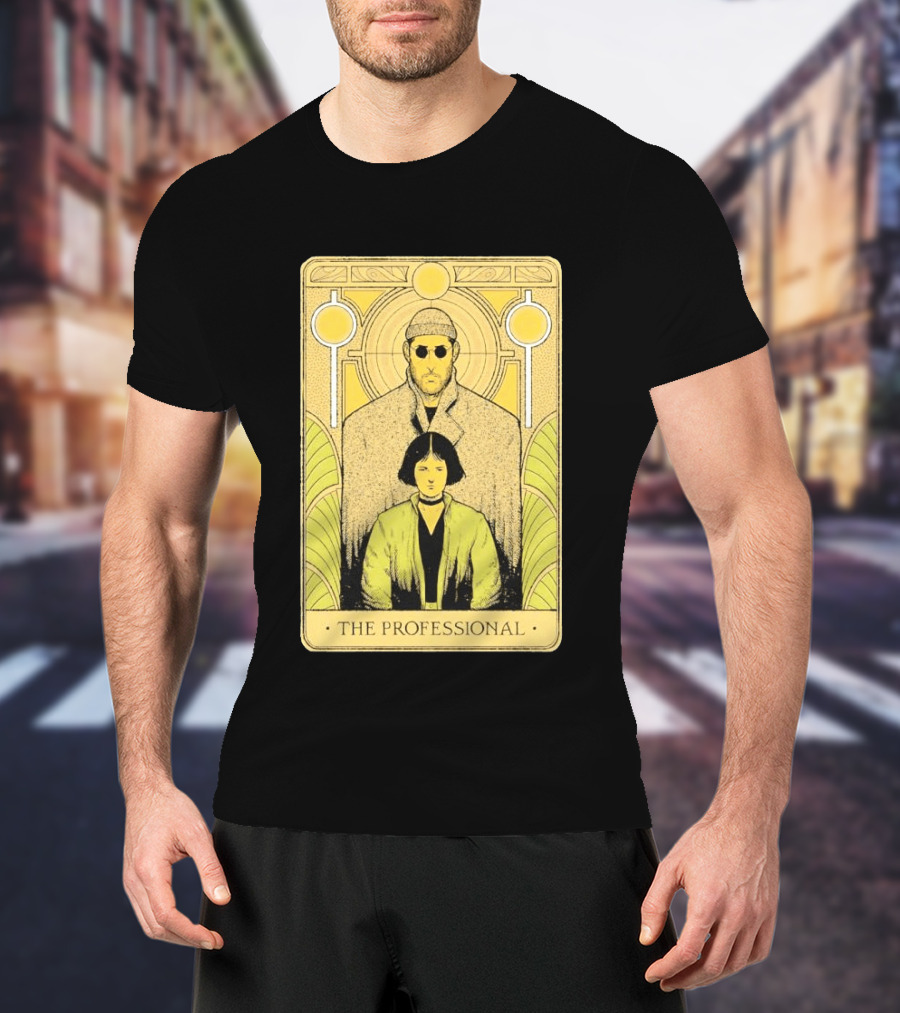 Léon The Professional Tarot Card T-Shirt