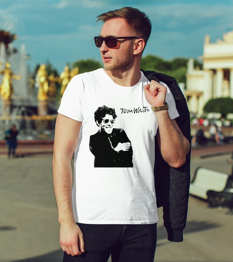 Maya Hawke's Tom Waits T-Shirt