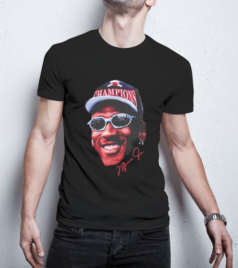 M Jordan Chicago Bulls NBA Champions Big Face T-Shirt