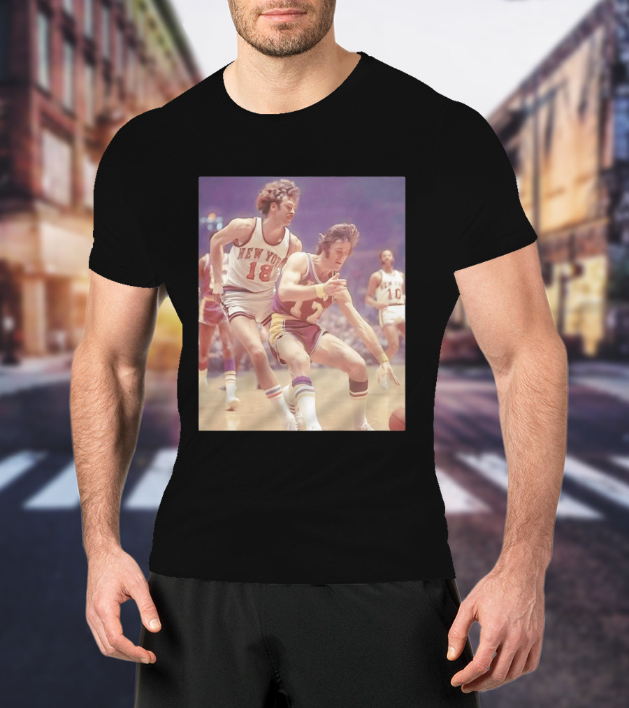 New York 18 Vs Los Angeles 12 Iconic Basketball Legends Phil Jackson Pat Riley Action Moment T-Shirt