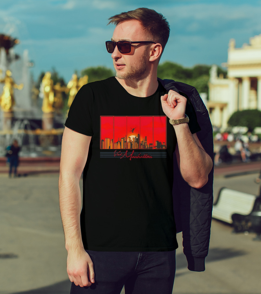 Visit Manhattan Skyline Sunlit Silhouette Red Sunset T-Shirt