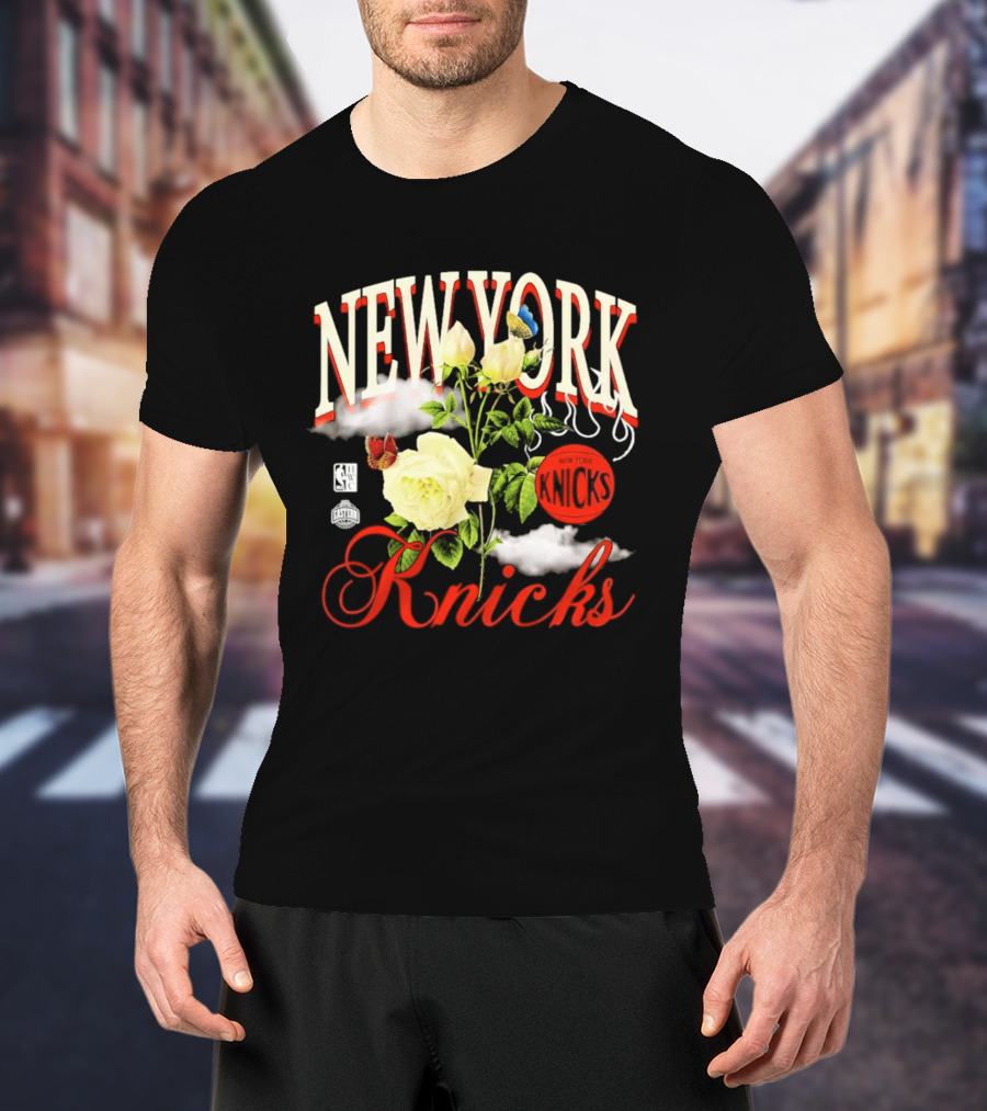 New York Knicks Floral Art With Butterflies And Roses T-Shirt