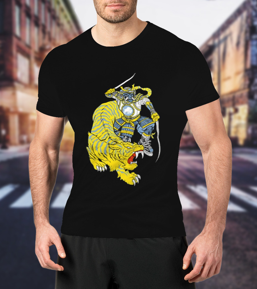 Buffalo Sabres Knight Battling Fierce Sabretooth Tiger T-Shirt