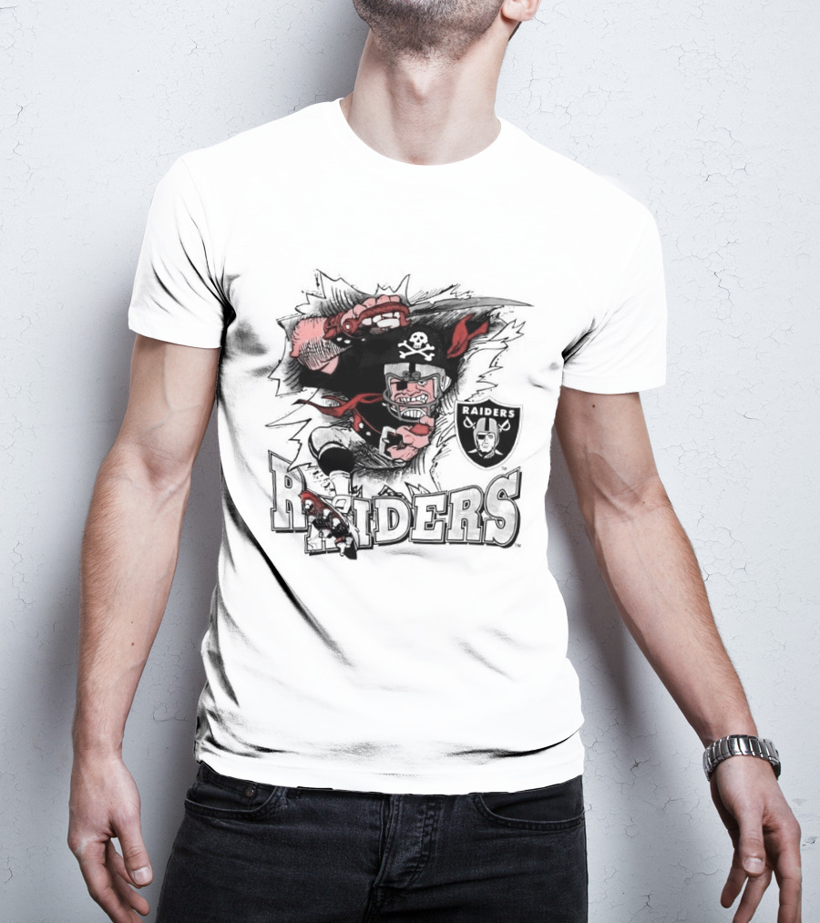 Las Vegas Raiders 1993 Football Skull Pirate Raider T-Shirt