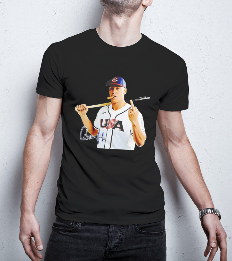 Aaron Judge USA World Baseball Smoking Middle Finger Gesture Iconic Sports Symbolism T-Shirt