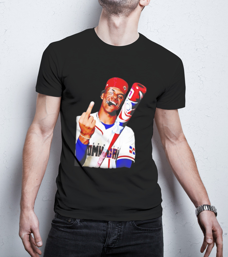 Juan Soto Dominican Republic Baseball Smoking Gesture Middle Finger T-Shirt