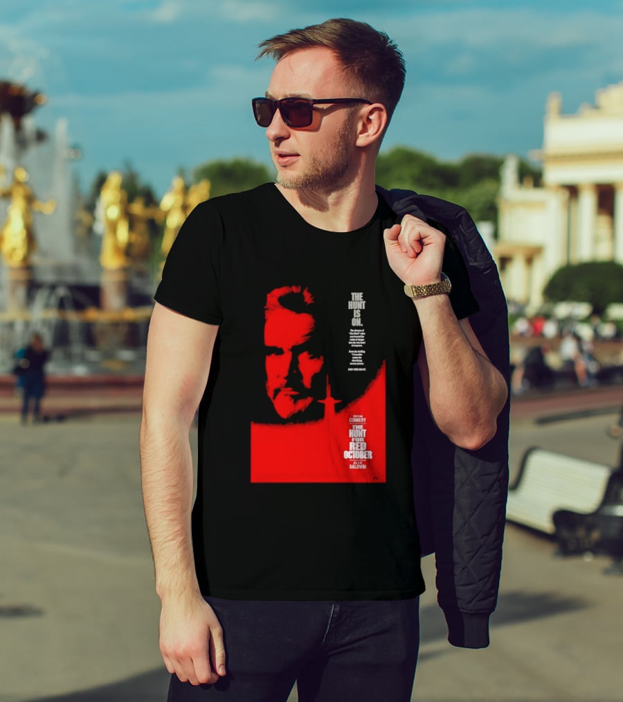 The Hunt Is On For The Hunt For Red October 1990 Movie Sean Connery Alec Baldwin T-Shirt