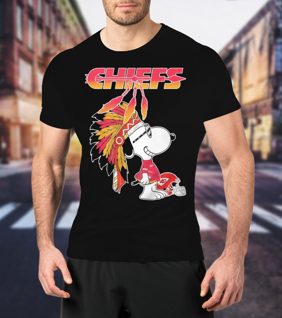 Kansas City Chiefs Snoopy Native American Helmet Charlie Brown NFL Peanuts Crossover T-Shirt