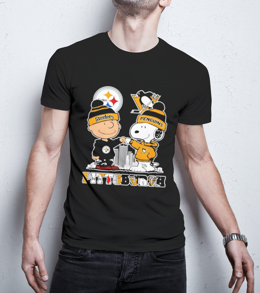 Pittsburgh Steelers Penguins Snoopy Charlie Brown Commemorative Sports Fan Graphic T-Shirt