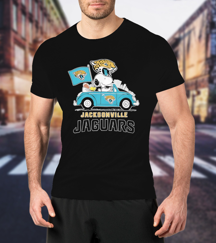 Peanuts Jacksonville Jaguars Snoopy Driving Car With Flag And Football T-Shirt
