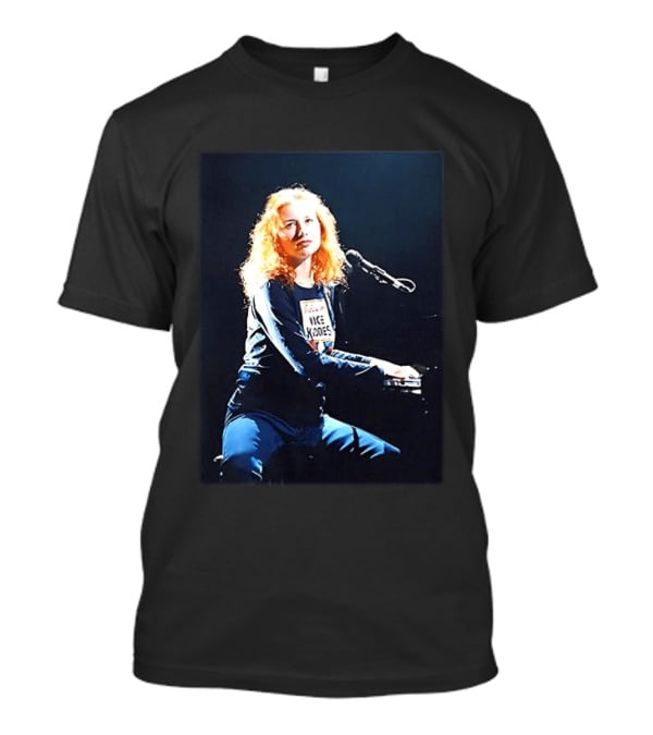 Tori Amos Nice Knodes Singing At Piano Live Performance Photography T-Shirt