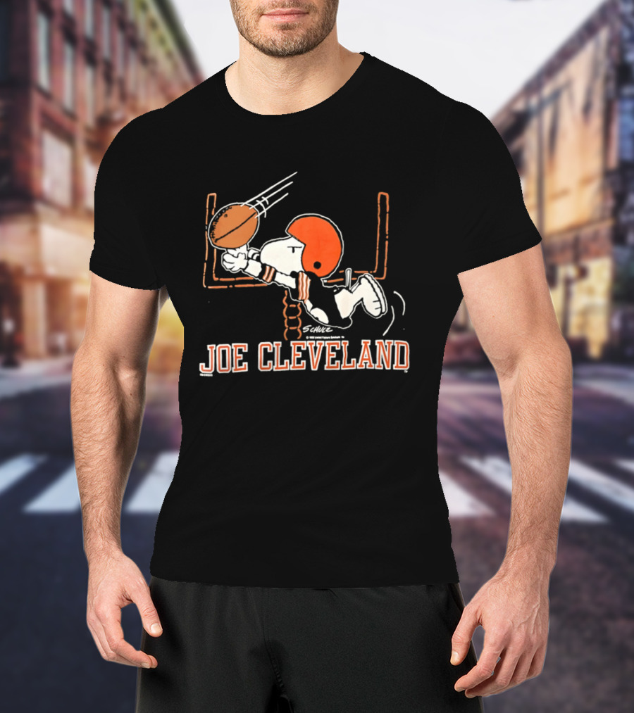 Joe Cleveland Browns Football Peanuts Comic T-Shirt