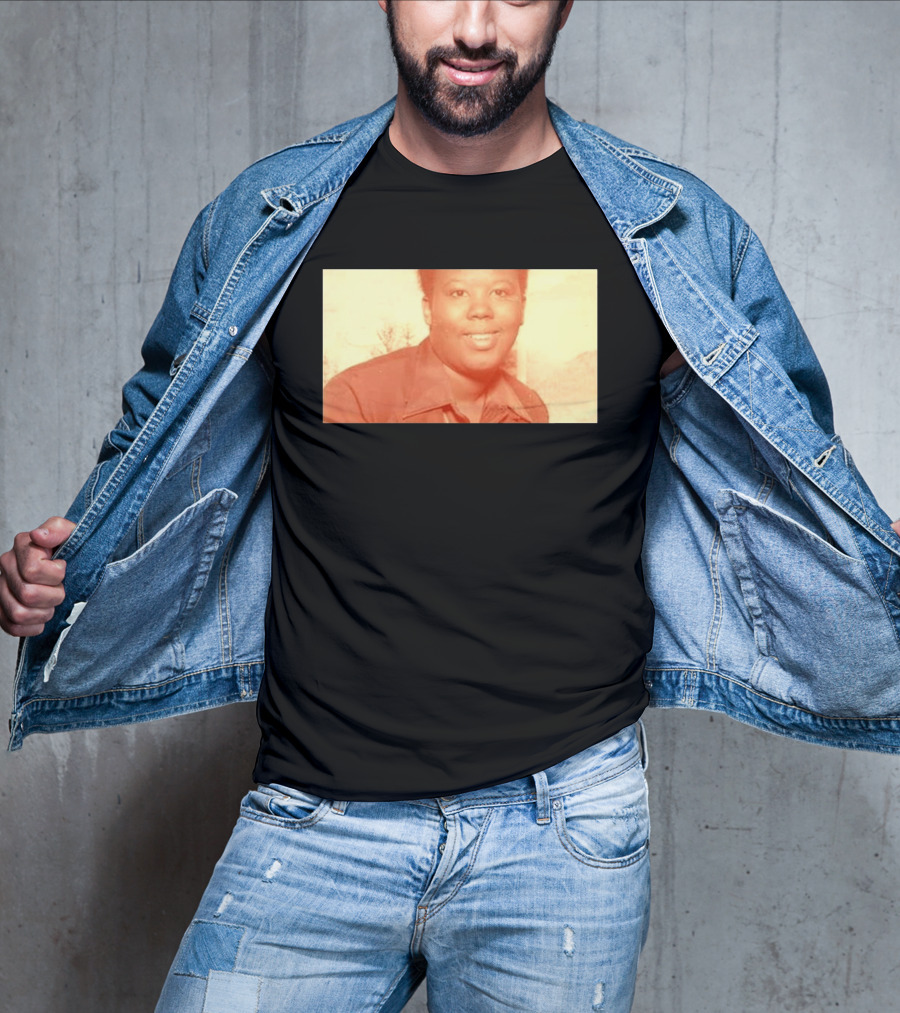 King Harris Mom Picture T-Shirt
