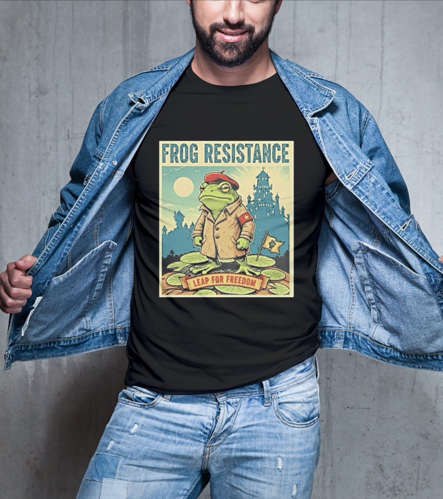 Classic Frog Resistance Leap For Freedom Castle Beret Moonlight Lily Pads T-Shirt