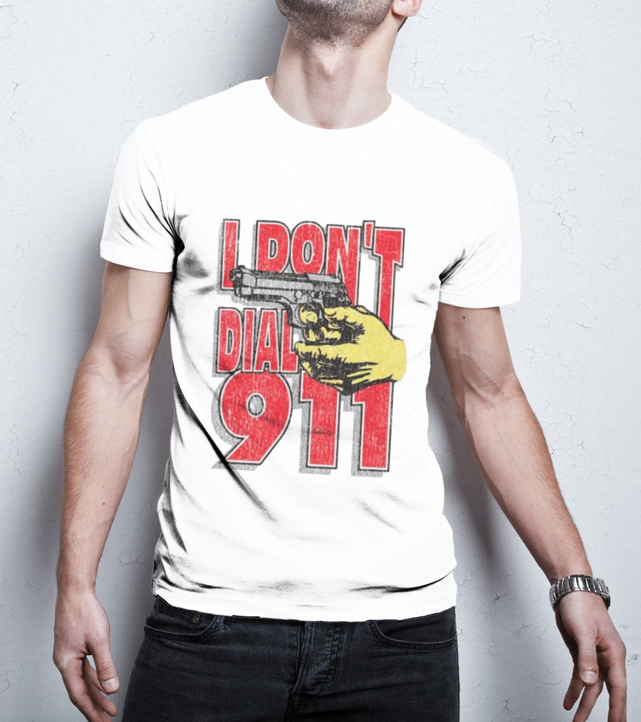 Handgun I Don't Dial 911 Retro Bold Red T-Shirt