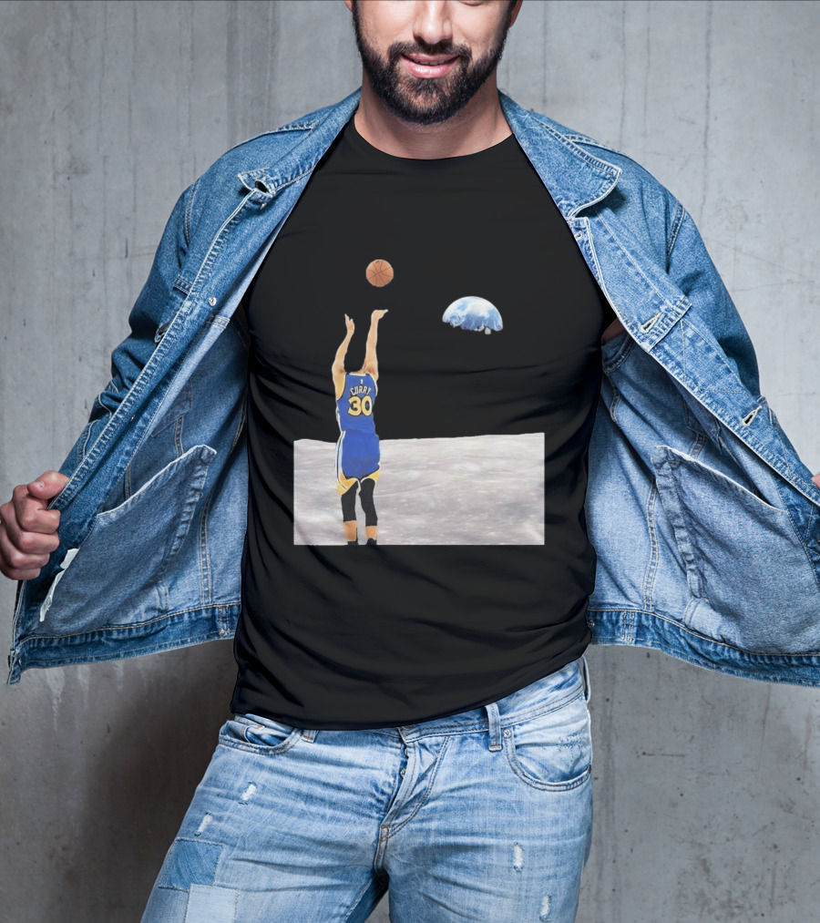 Stephen Curry 30 Shooting Basketball From Moon Earth View T-Shirt