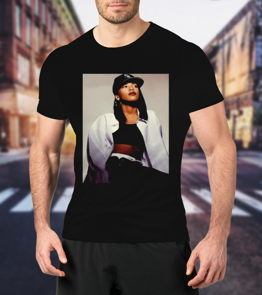 Sacai Aaliyah Black Cap White Sox T-Shirt