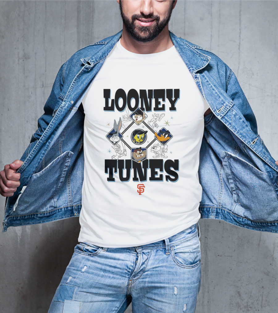 Looney Tunes San Francisco Giants Baseball Bugs Bunny Daffy Duck Taz Tweety T-Shirt