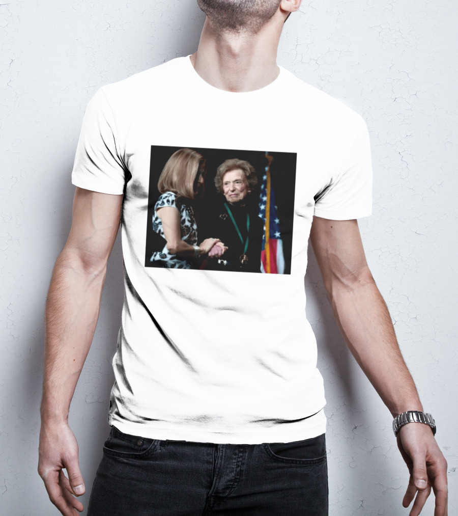 Doris Fisher Co Founder Of The Gap Remembering Legacy And Contributions T-Shirt