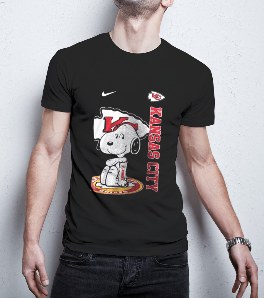 Kansas City Chiefs Snoopy Yes I'm Old Thank You For The Memories T-Shirt