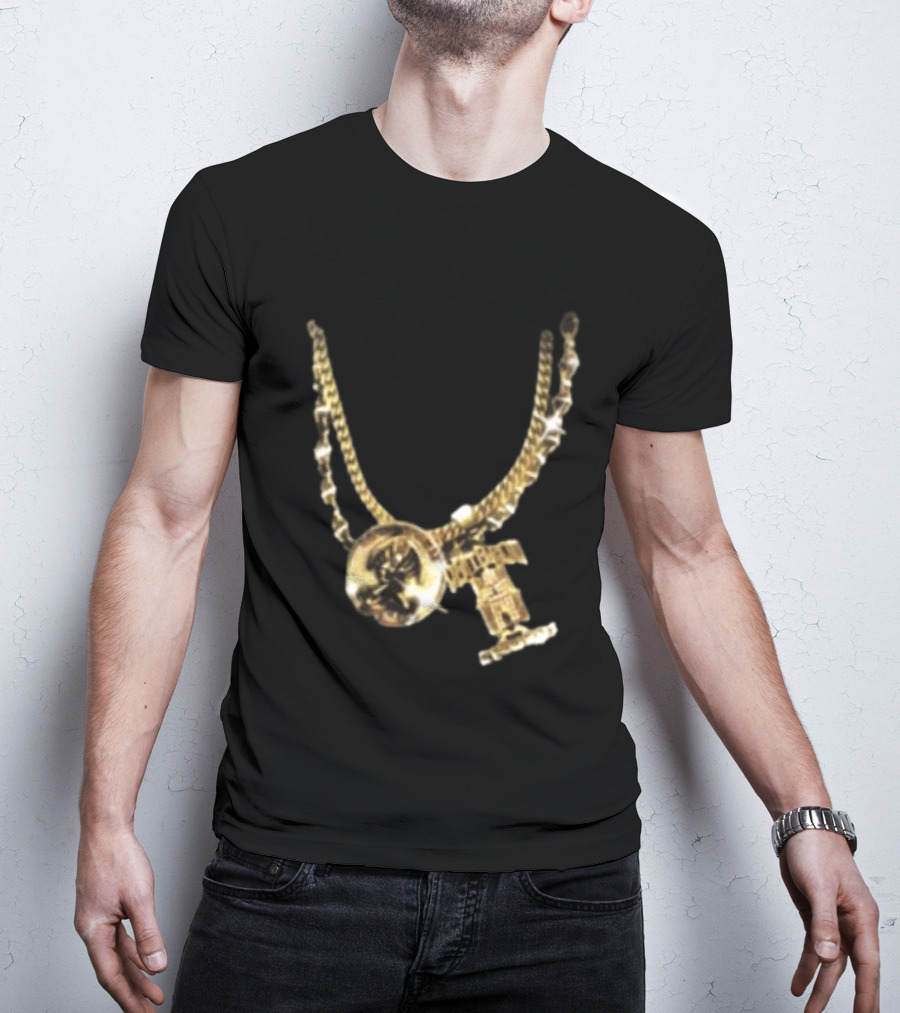 2Pac Gold Necklace Iconic Hip Hop Jewelry T-Shirt