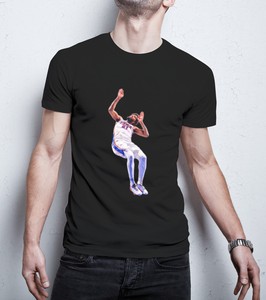 New York Knicks Mitchell Robinson Dunking On Philadelphia Player T-Shirt