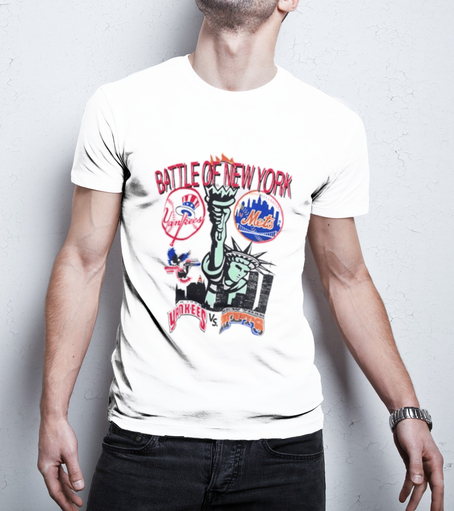 Yankees Mets Battle Of New York Statue Of Liberty T-Shirt