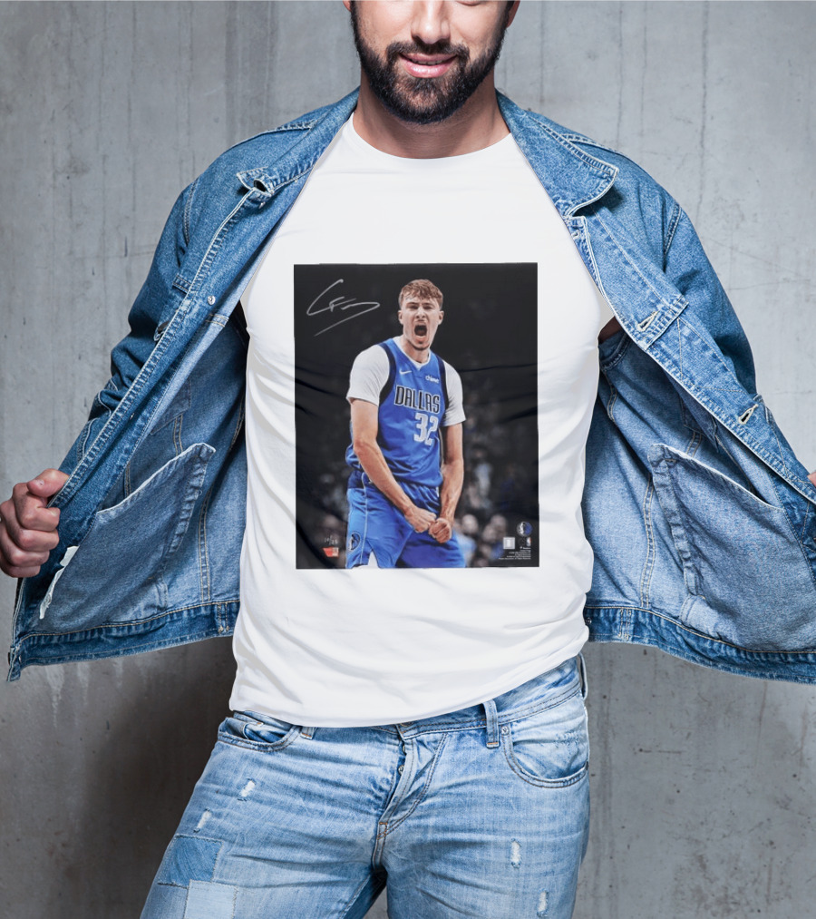 Cooper Flagg Dallas Mavericks Autographed Memorabilia NBA Collectible T-Shirt