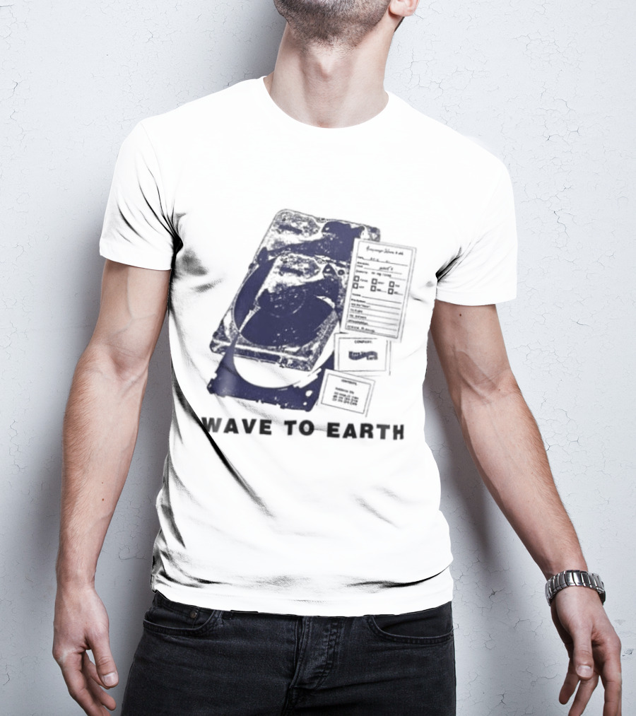 Wave To Earth Vintage Cassette Player Aesthetic T-Shirt