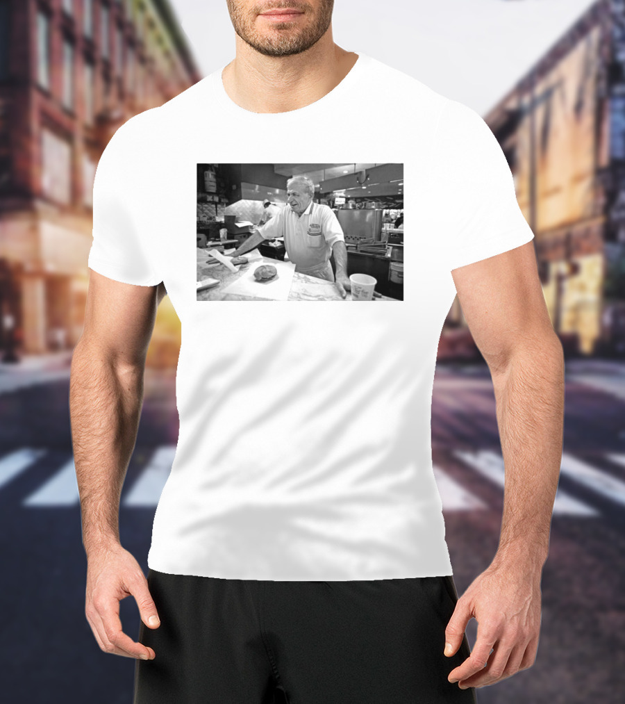 Sam Sianis Cheezborger Legend At Chicago's Billy Goat Tavern Passes Away At 91 T-Shirt