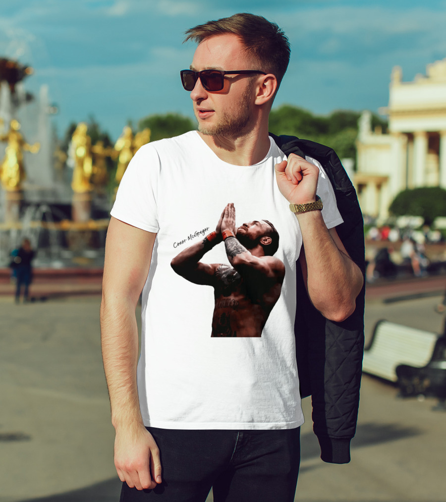 Conor McGregor Returning Pray Pose Tattooed MMA Fighter T-Shirt