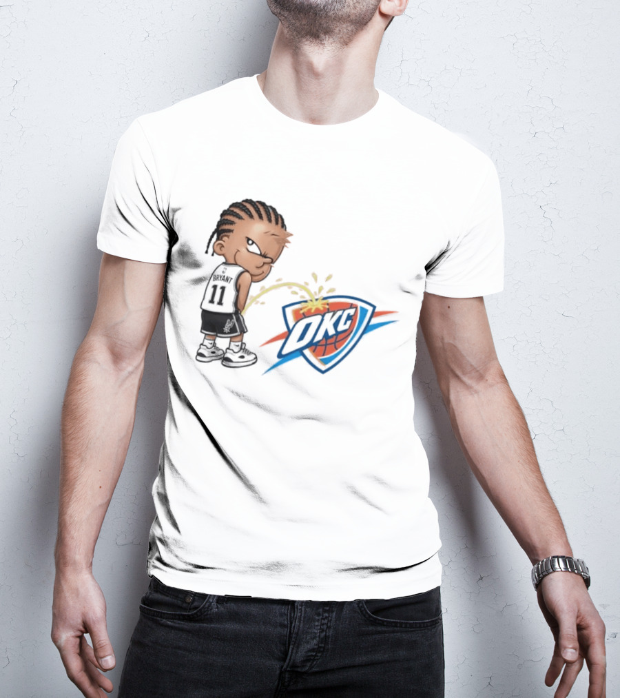 San Antonio Spurs Carter Bryant Peeing On OKC Thunder Caricature T-Shirt