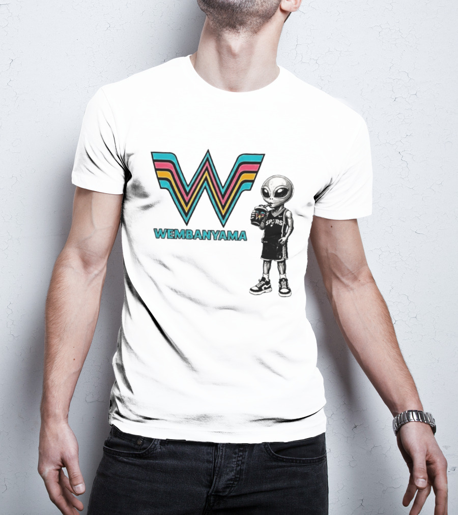 San Antonio Spurs Wembanyama Alien Drinking Spurs T-Shirt
