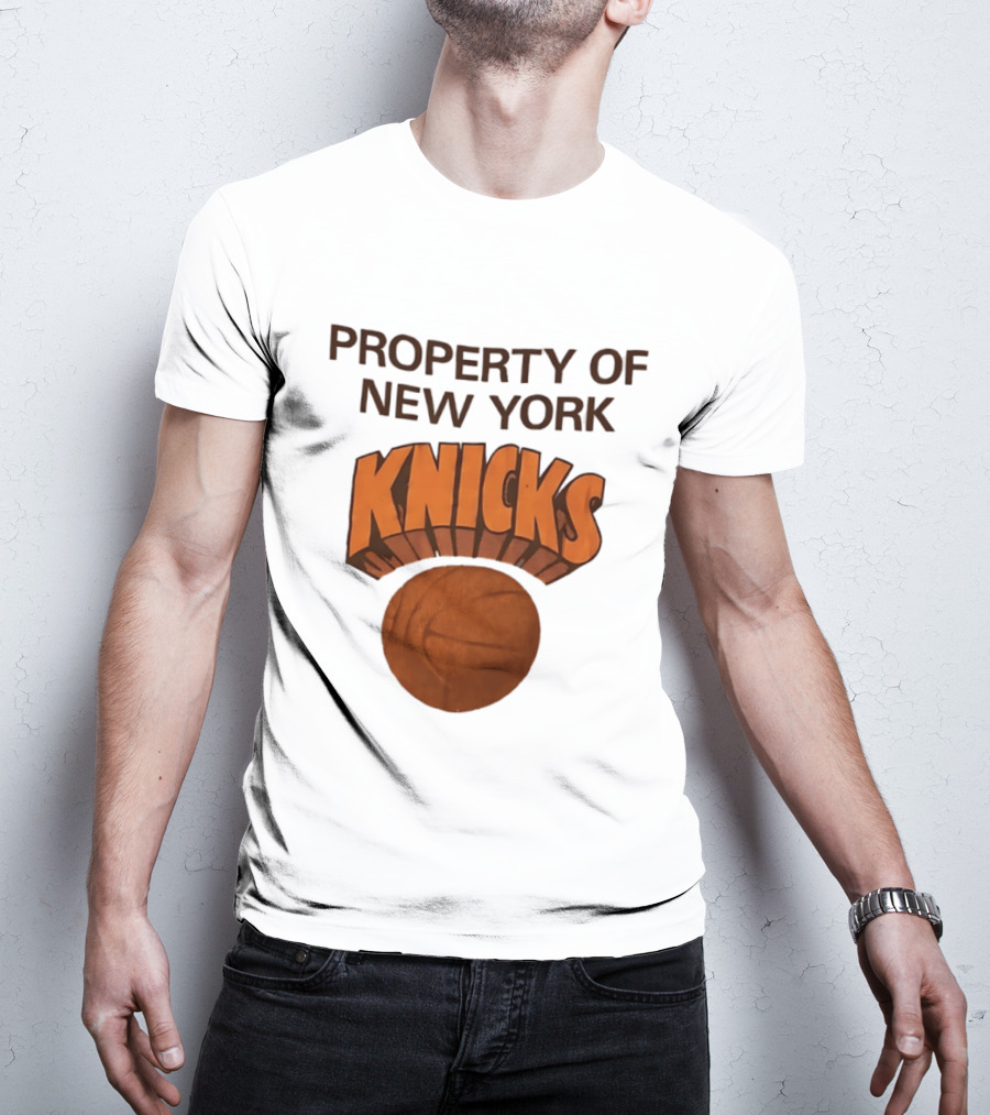 New York Knicks Basketball Property T-Shirt