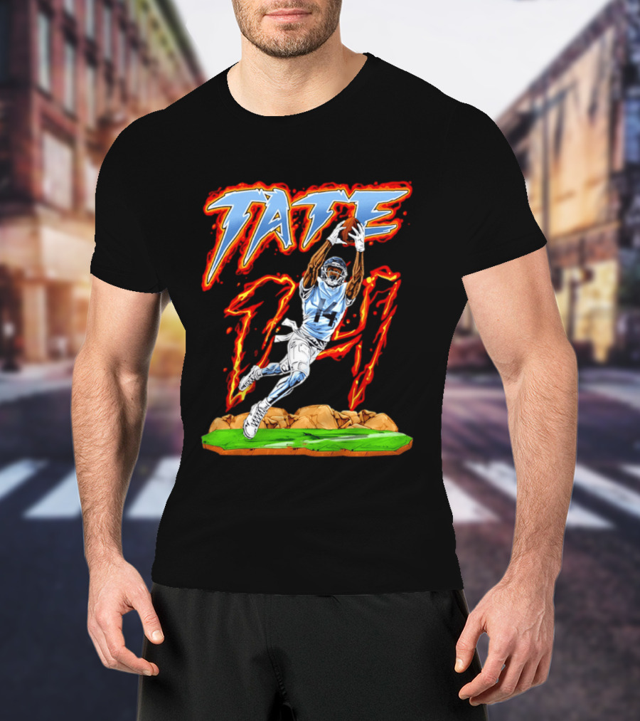 Tennessee Titans Carnell Tate Hand Drawn 17 Football T-Shirt